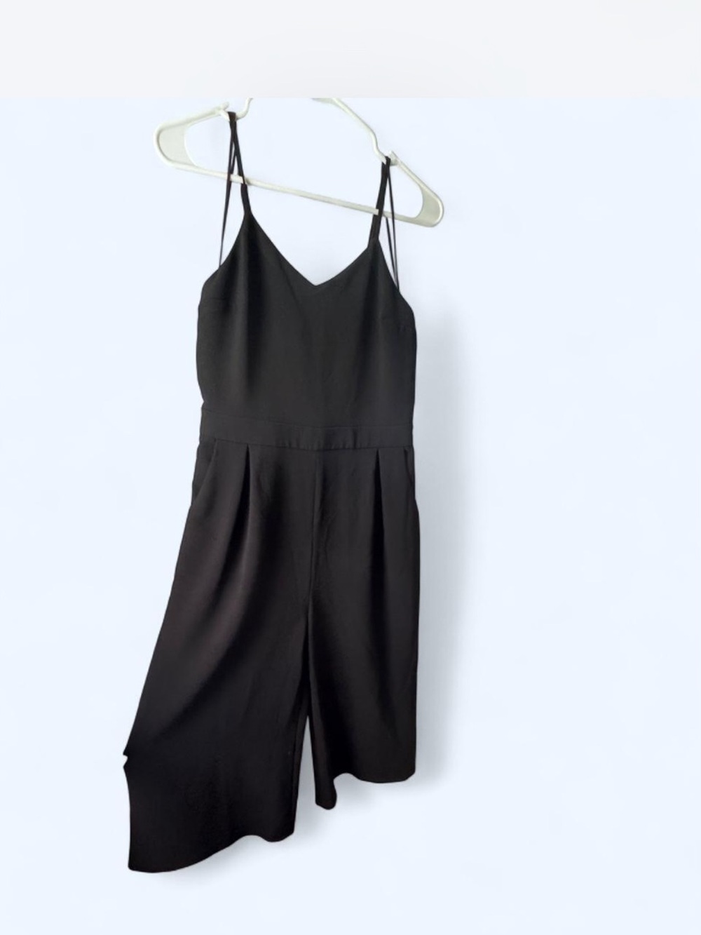 Elegant Express Women's Sleeveless Black Jumpsuit